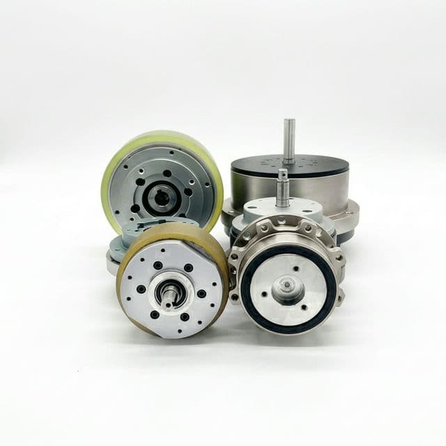 Planetary reducer drive wheel